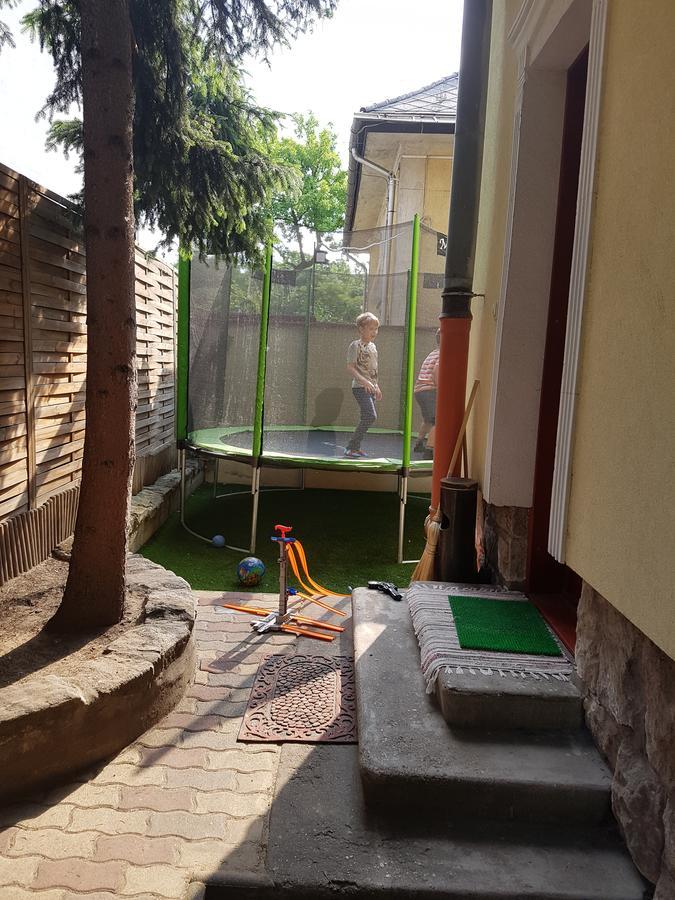 Palma Villa In City Park Budapest - Semi Suteren Екстериор снимка