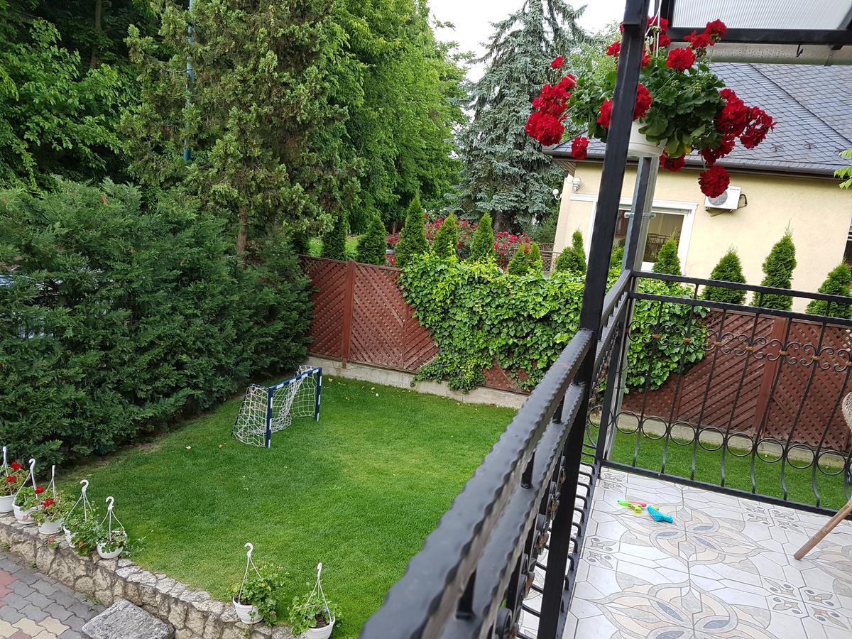Palma Villa In City Park Budapest - Semi Suteren Екстериор снимка
