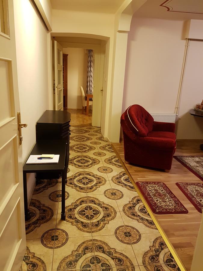 Palma Villa In City Park Budapest - Semi Suteren Екстериор снимка