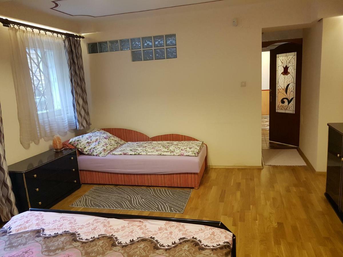 Palma Villa In City Park Budapest - Semi Suteren Екстериор снимка